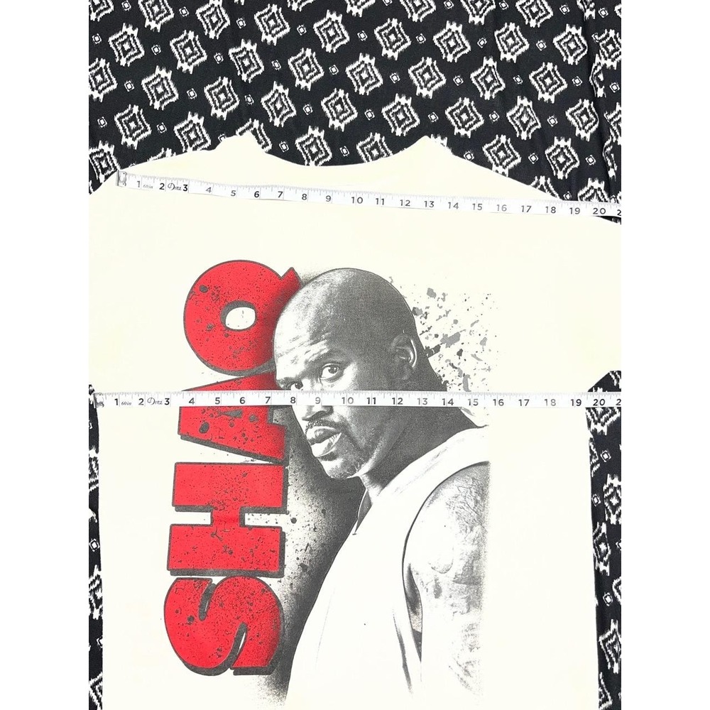 Vintage Shaq Red White Black Mens Short Sleeve Crew Neck Graphic T Shirt Medium - Picture 5 of 7